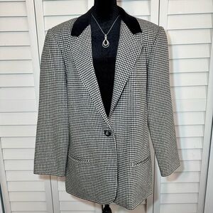 Sag Harbor Houndstooth Wool Blend Blazer w/ Velvet Collar — Size 14